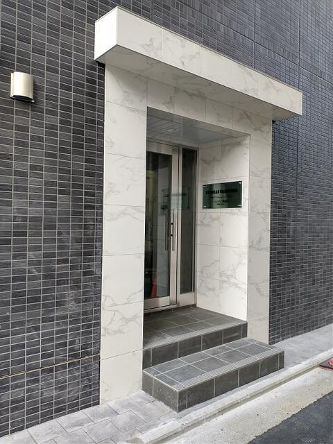 建物出入口（大理石）