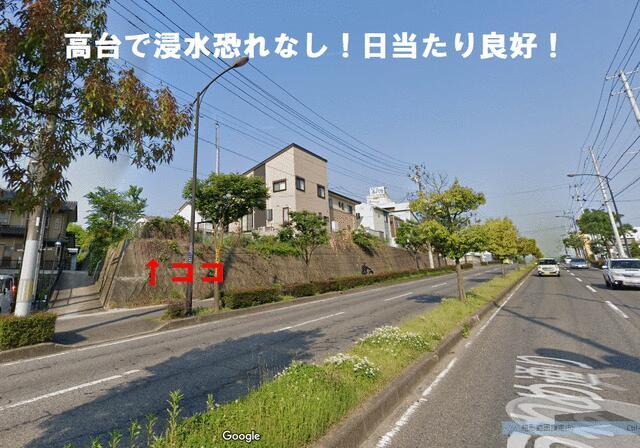 北側道路より現地外観