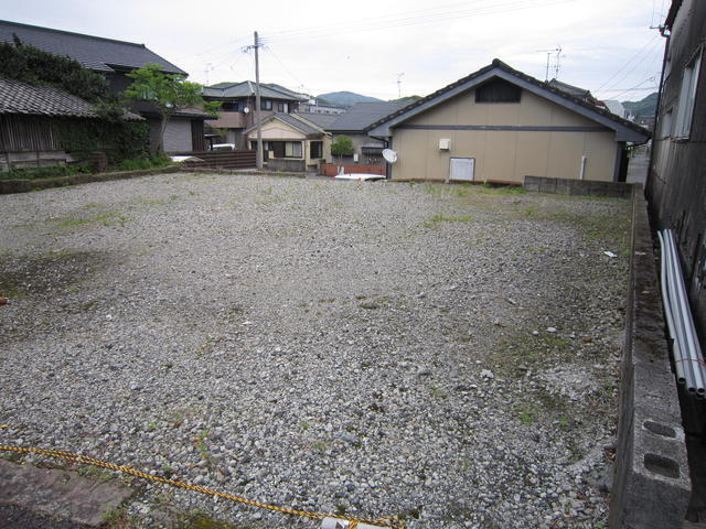 南西側から撮影