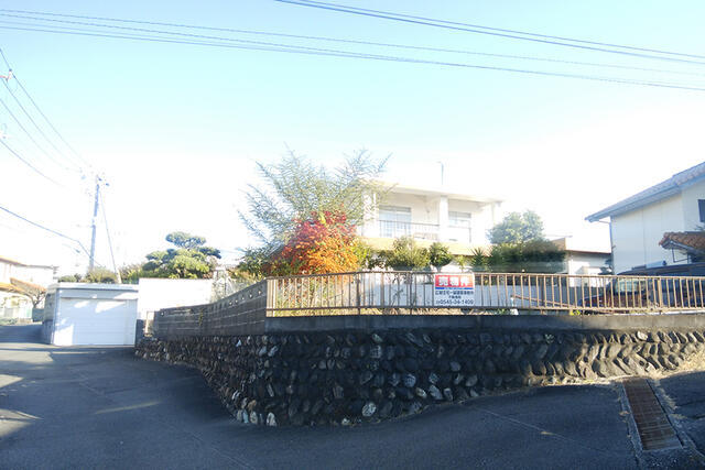 南西方向より富士市道路沿い