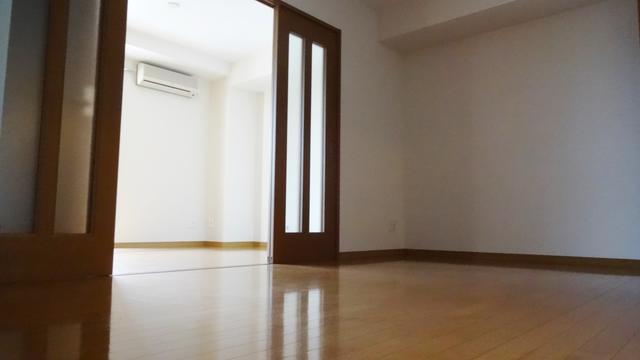 ＬＤＫより洋室