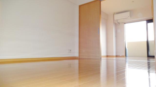 ＬＤＫより洋室