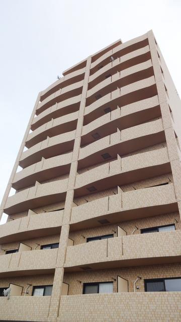 外観、東南東より撮影