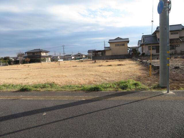 北西　　主道路側　　１