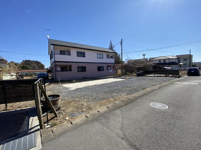 こちらの土地２３坪も売買相談できます。