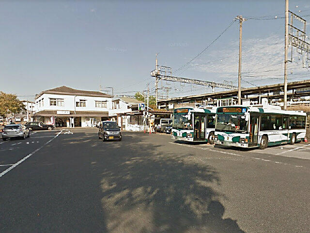 名張駅西口より徒歩約９分