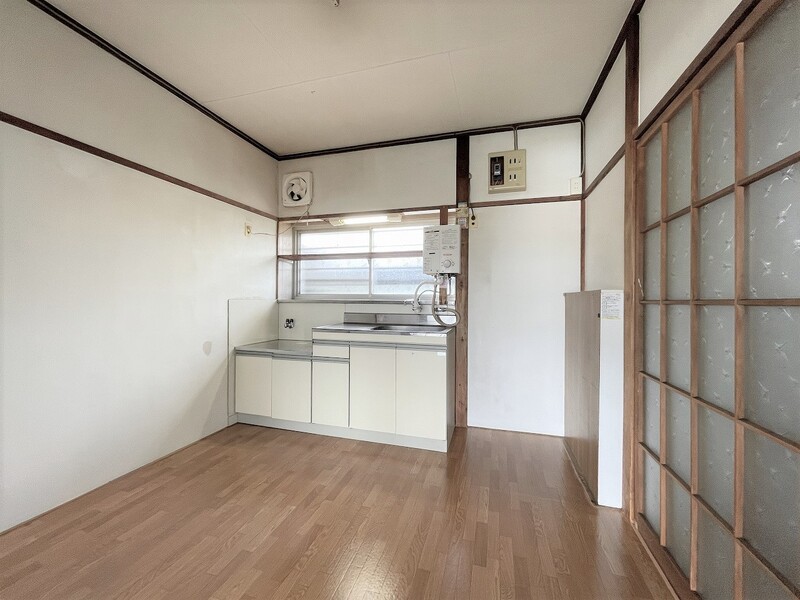 明るいキッチンダイニング