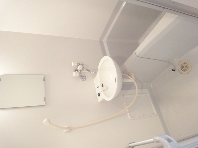 洗面台付きバスルーム