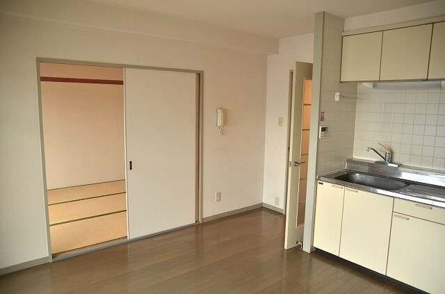 収納たっぷりキッチン