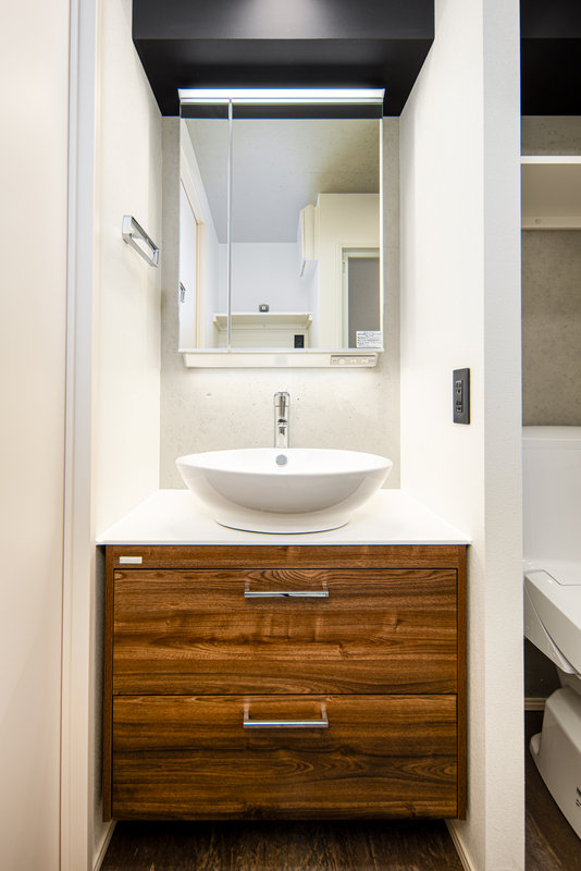 おしゃれな雰囲気の洗面所に！