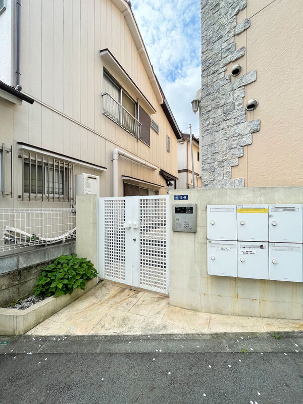 フレンドリッチハウス東馬込 エントランス