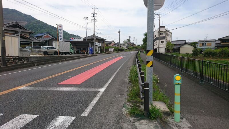 西側（国道258号線）