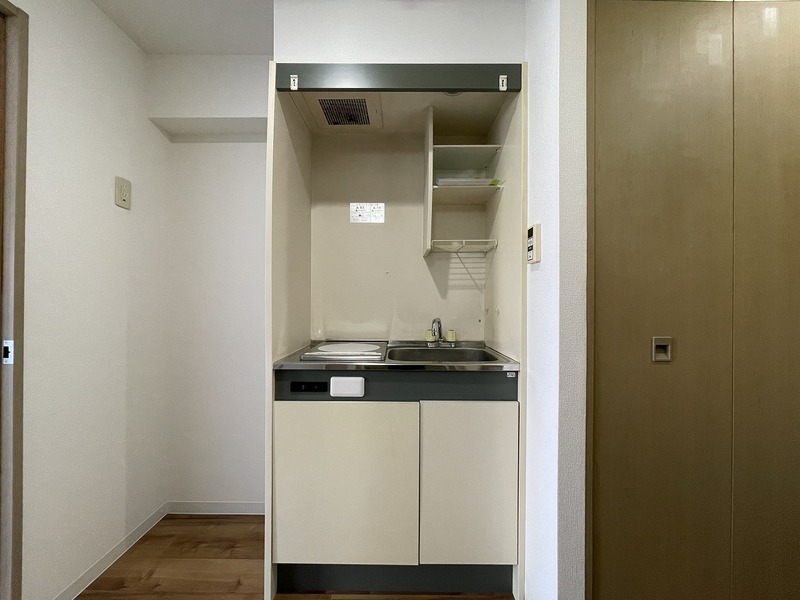 キッチンにはIHコンロ付きです。