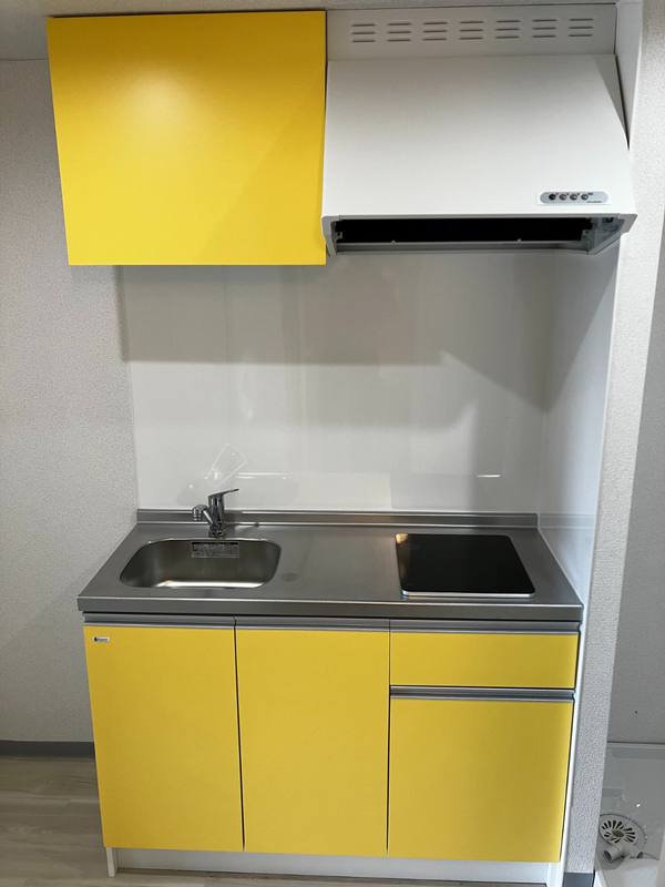 アクセントカラーが素敵なキッチン