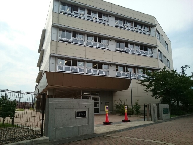 山田小学校