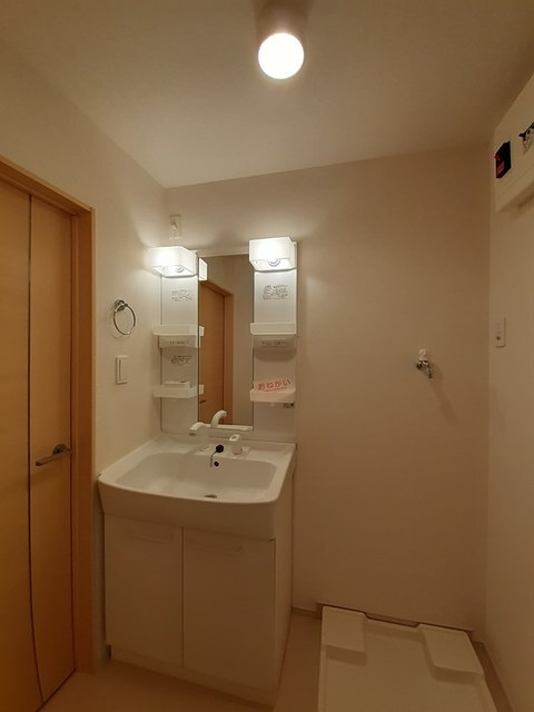 シャワー付き洗面台