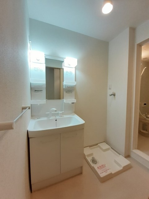 シャワー付き洗面台