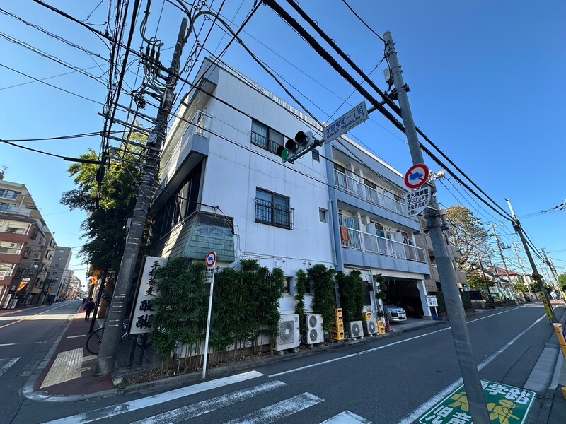 buildingImage