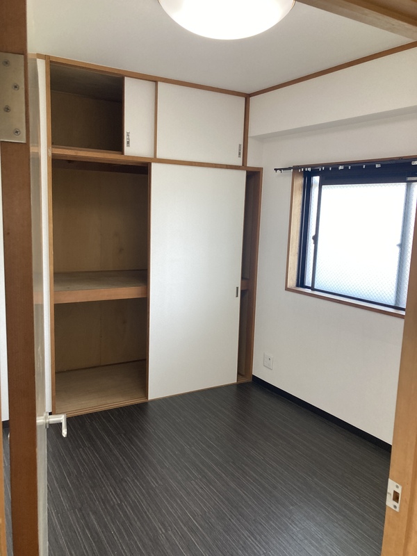 ＬＥＯ六拾弐番館 収納