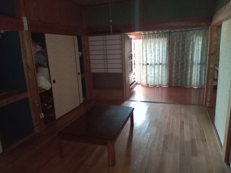 Wooden floor　/　काठको भुइँ