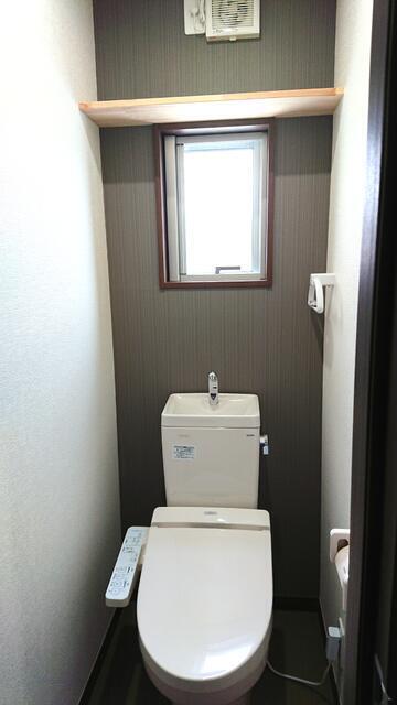 トイレ（棚付き）