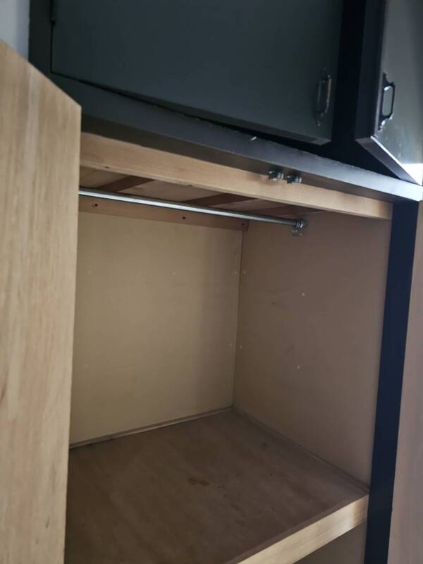 ハンガーパイプ付き　※写真は同間取りの別のお部屋です。実際のお部屋は内見にてご確認ください。