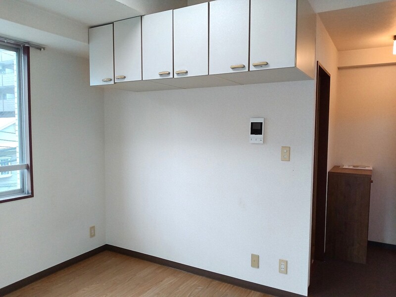 吊り戸が大変便利です。