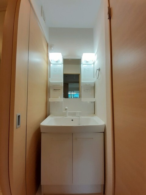 シャワー付き洗面台