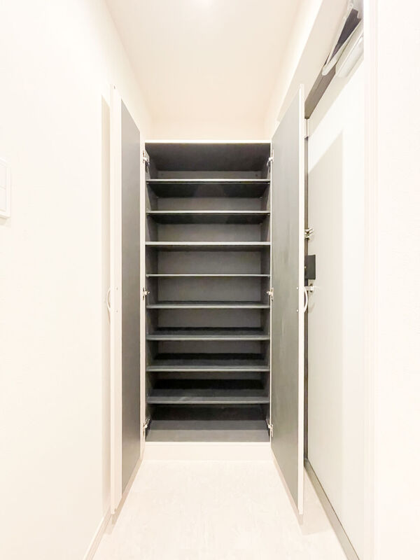 シューズボックス