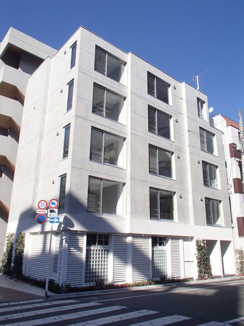 Lani Waseda 402