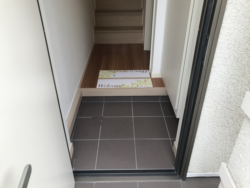 アル・ソーレ 玄関
