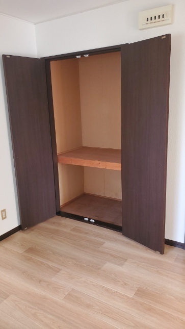 洋室クローゼット