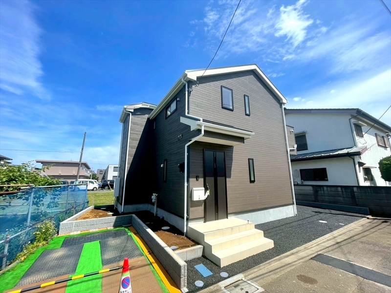 堂々完成の外観