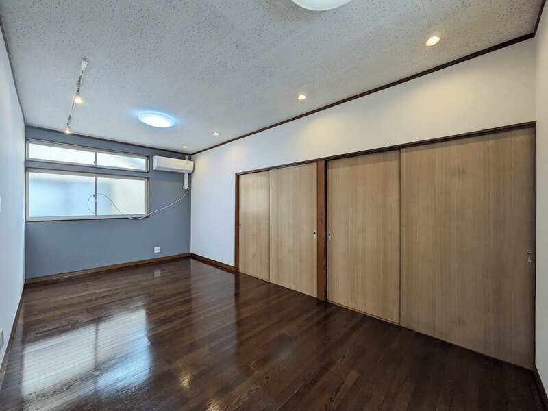 フローリングがきれいなリビングです。（別のお部屋です）