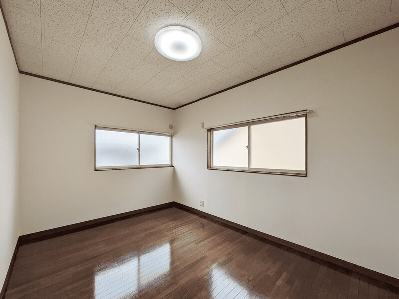 2面採光で明るい洋室です。（別のお部屋です）