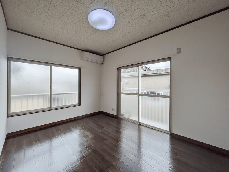 明るい洋室です。（別のお部屋です）