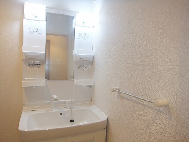 シャワー付き洗面台