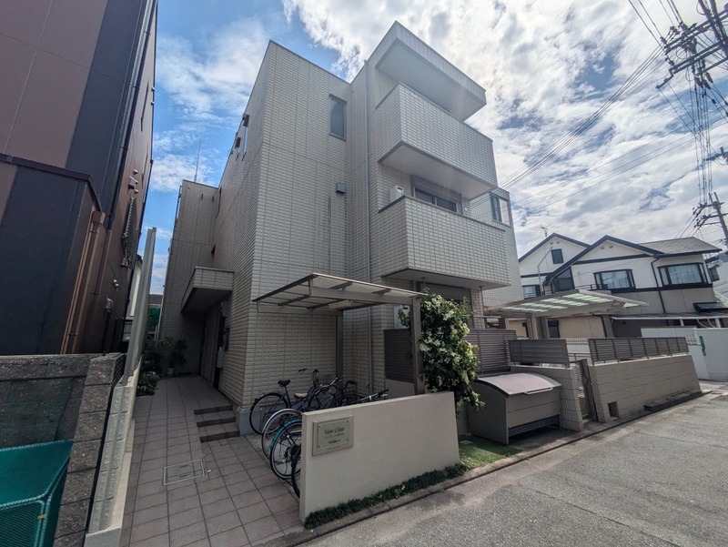 buildingImage