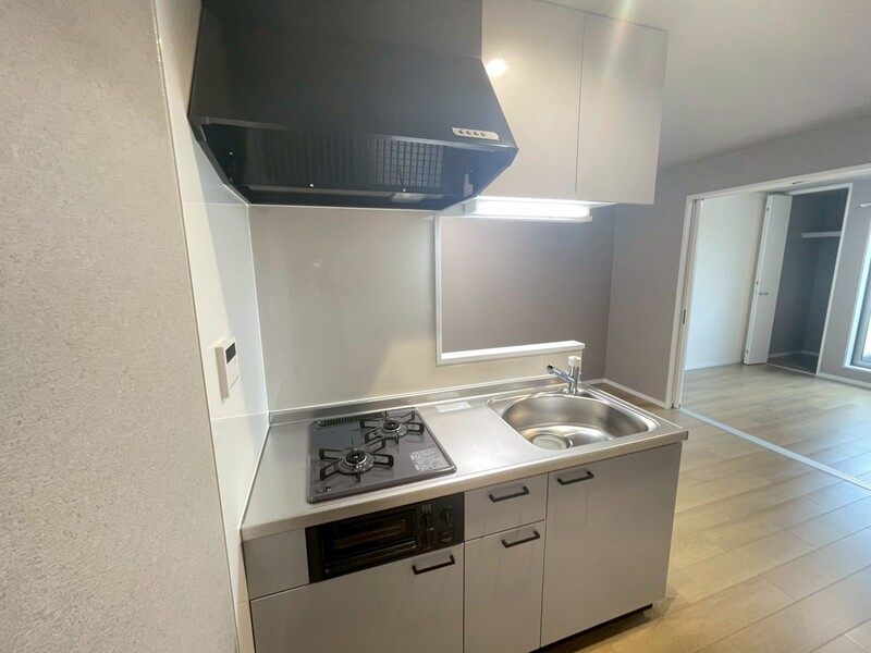 ２口コンロ・グリル付きの対面式システムキッチンです♪