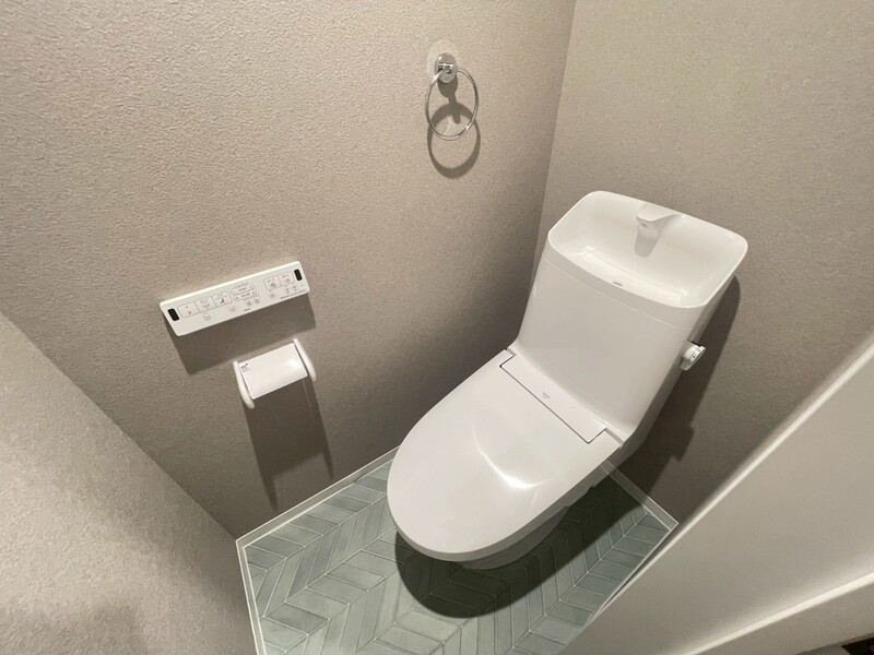 温水洗浄便座付きトイレ！