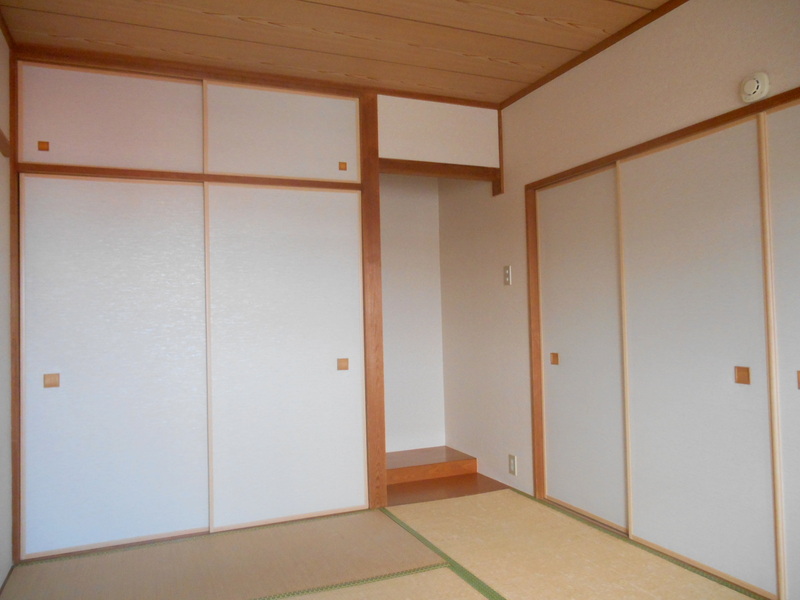 和室　押入れ　床の間有
