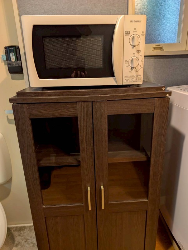 食器棚・電子レンジ