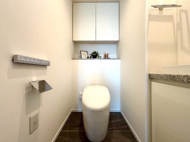 ウォシュレット型トイレです☆