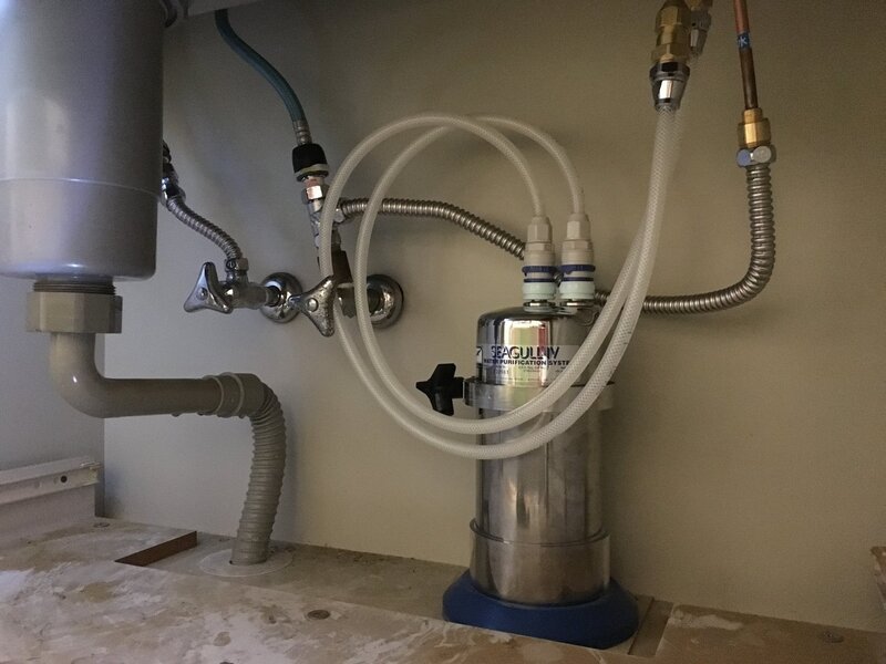 シンク下にビルトイン・シーガルフォー浄水器を搭載。