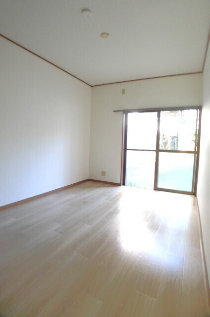 ※他号室の写真です。