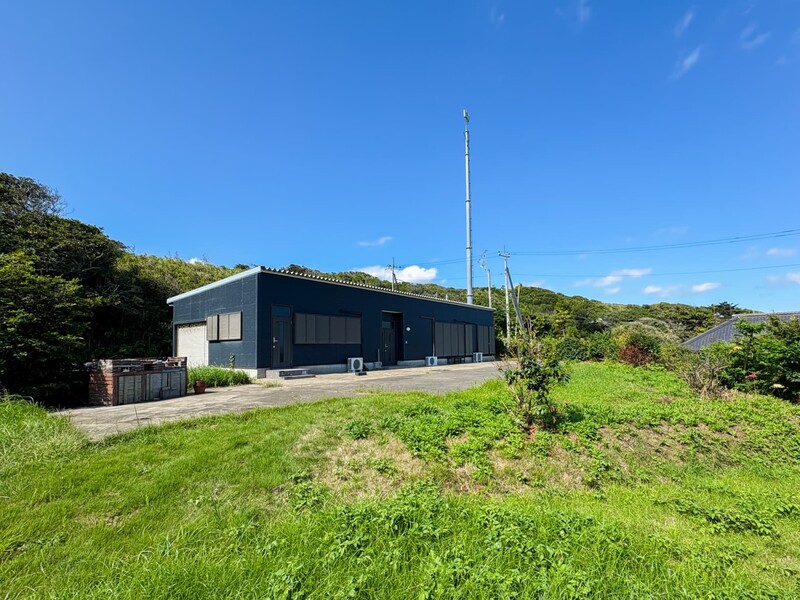 別荘にいかがですか♪休日に仲間と一緒にドライブ＆サーフィン！