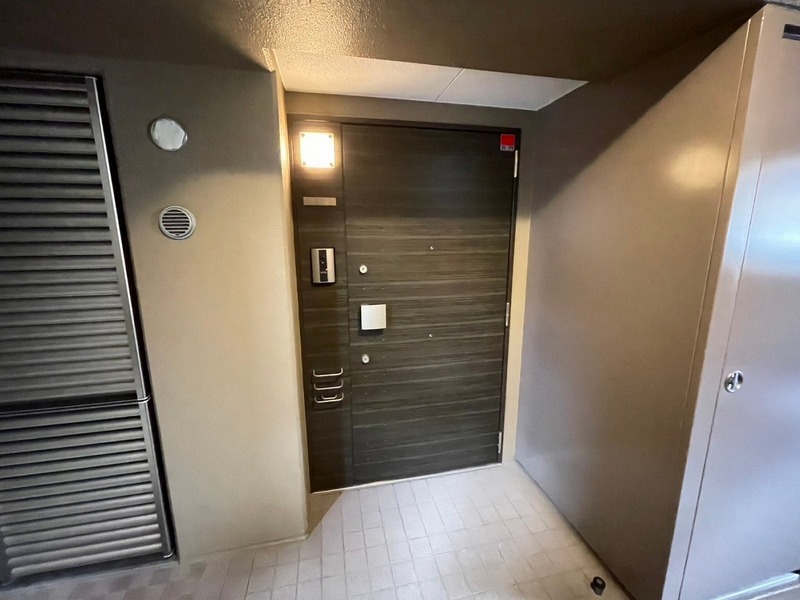 玄関前アルコープ部分