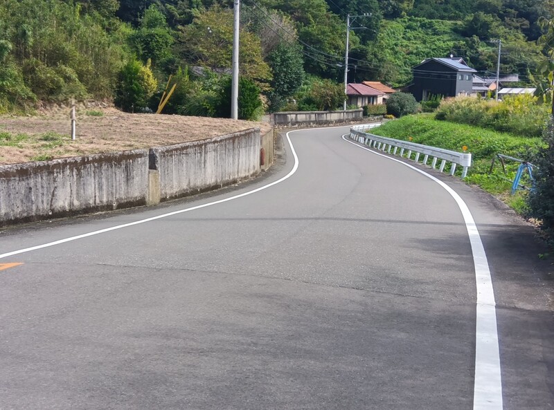 現地と前面道路