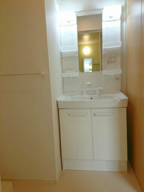 シャワー付き洗面台