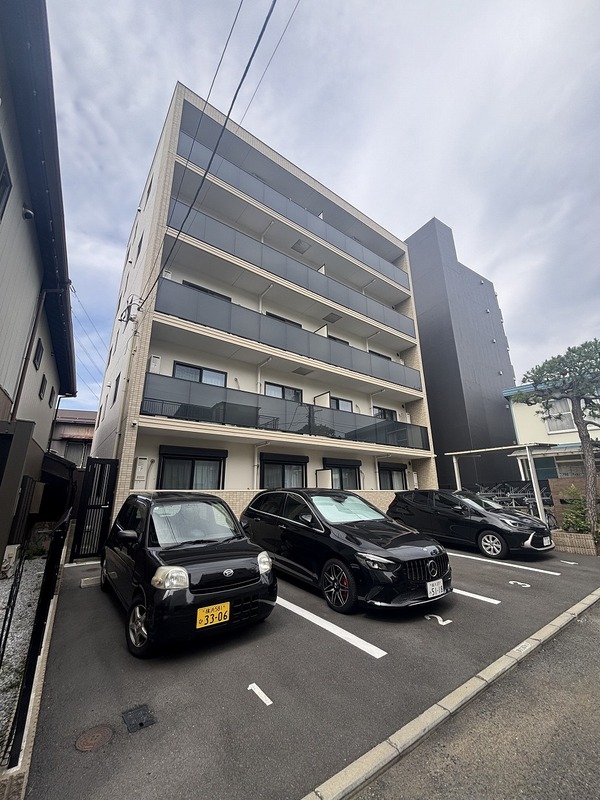 buildingImage